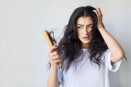 Can applying hair oil lead to hair loss?