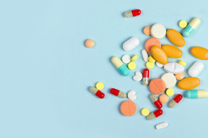 A selection of different pills with many shapes and colours.