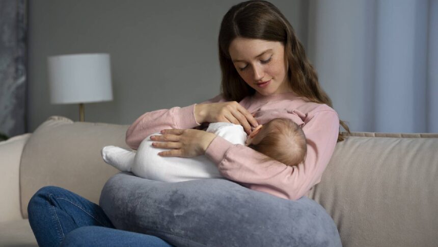 World Breastfeeding Week: Breastfeeding may reduce postpartum depression risk