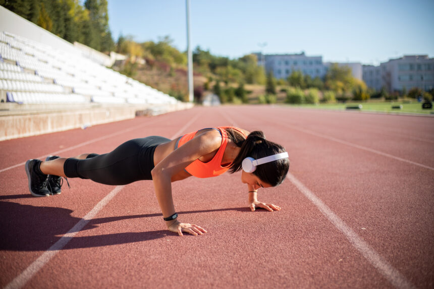 The Iranian Half-Moon Push-Up Hits Your Core Muscles the Hardest