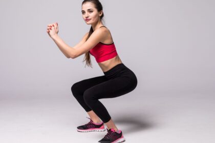 Do jump squats right to build strength and lose weight!