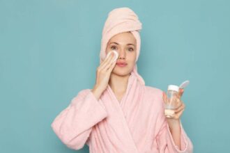 Face toner guide: How to find the right formulation for your skin type