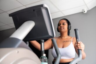 Arc Trainer vs. Elliptical: Which Cardio Machine Is Better for Your Fitness Goals?