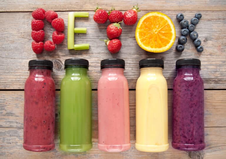 Refreshingly Light: Discover the Delight of 10 Low-Calorie Smoothies