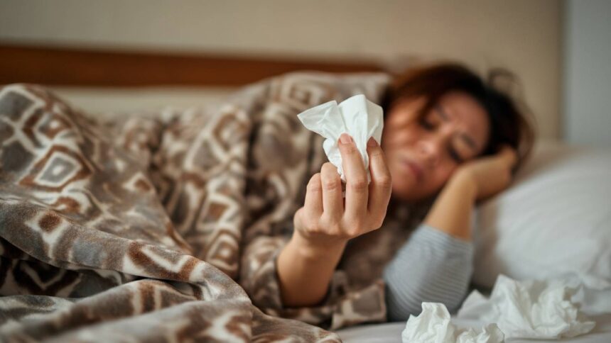 How are HMPV symptoms different from common cold?