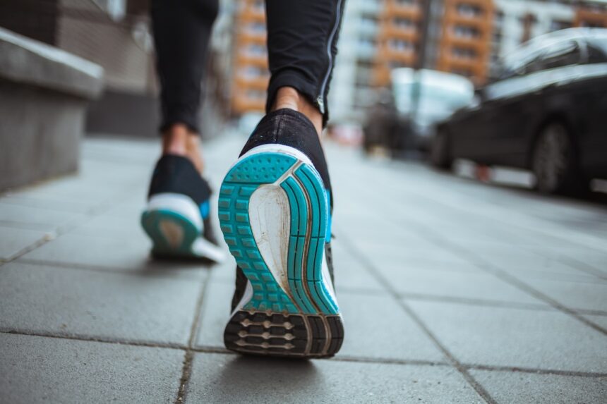 8 Unexpected Benefits of Walking Backward—aka the Latest Trend in Fitness