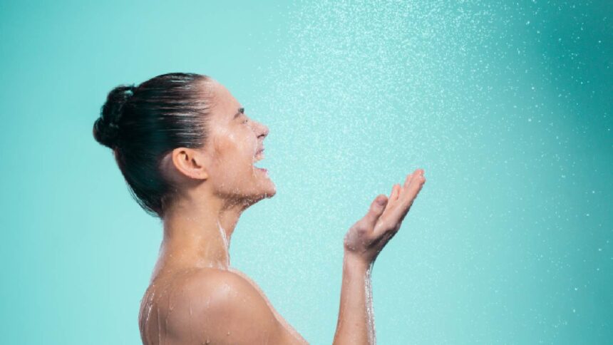 Hot or cold shower: Which one is the best post-workout choice?